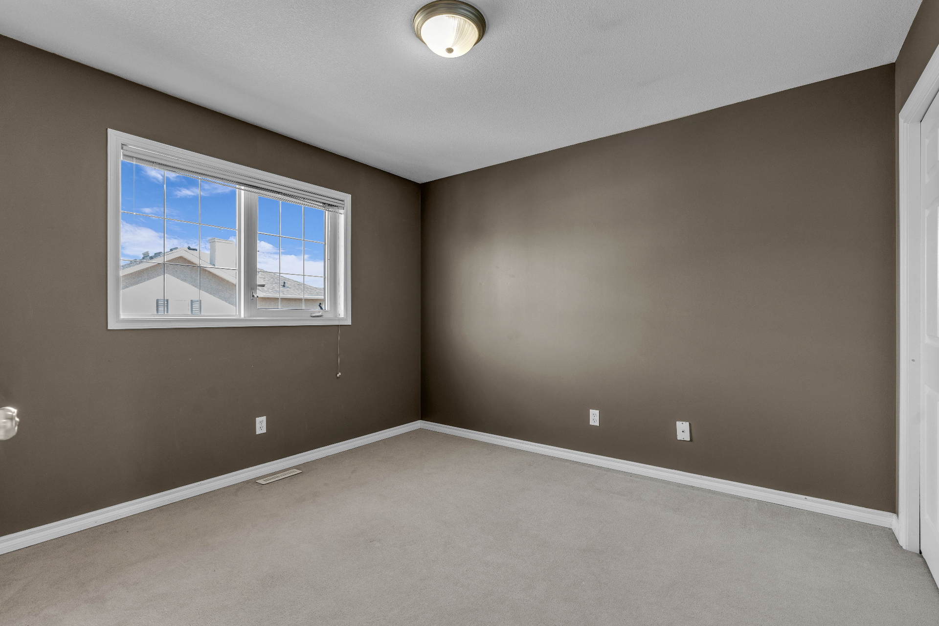 Briarwood 联排出售 · 127 Banyan Crescent #28——林与唐地产 - 7